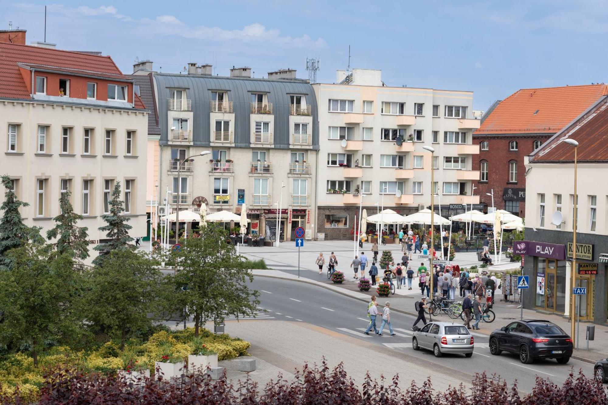 Plac Slowianski Apartments With Balcony Swinoujscie Center By Noclegi Renters Exteriör bild