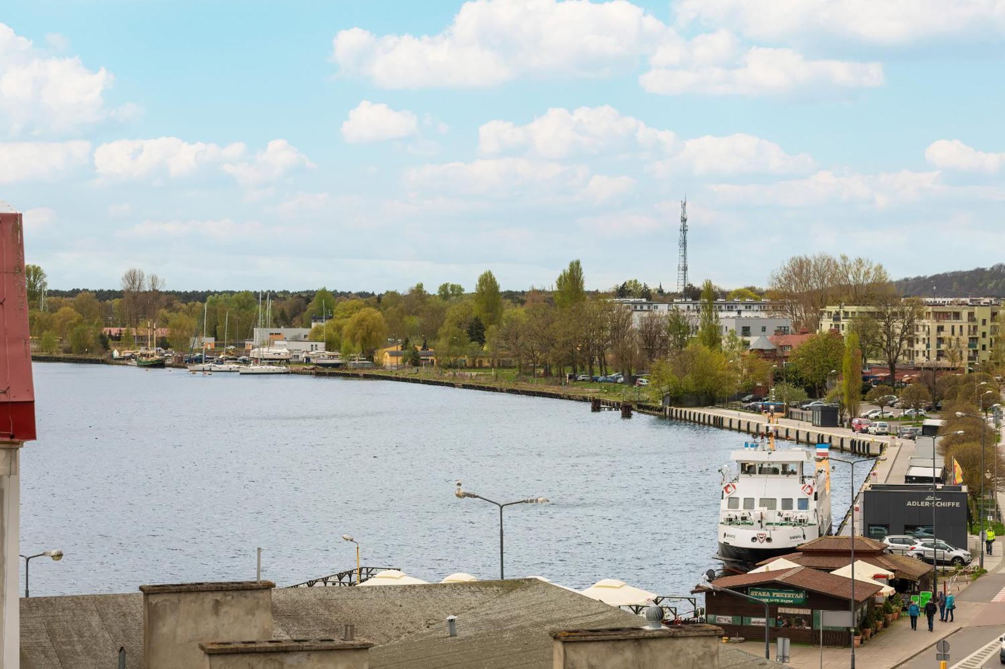 Plac Slowianski Apartments With Balcony Swinoujscie Center By Noclegi Renters Exteriör bild