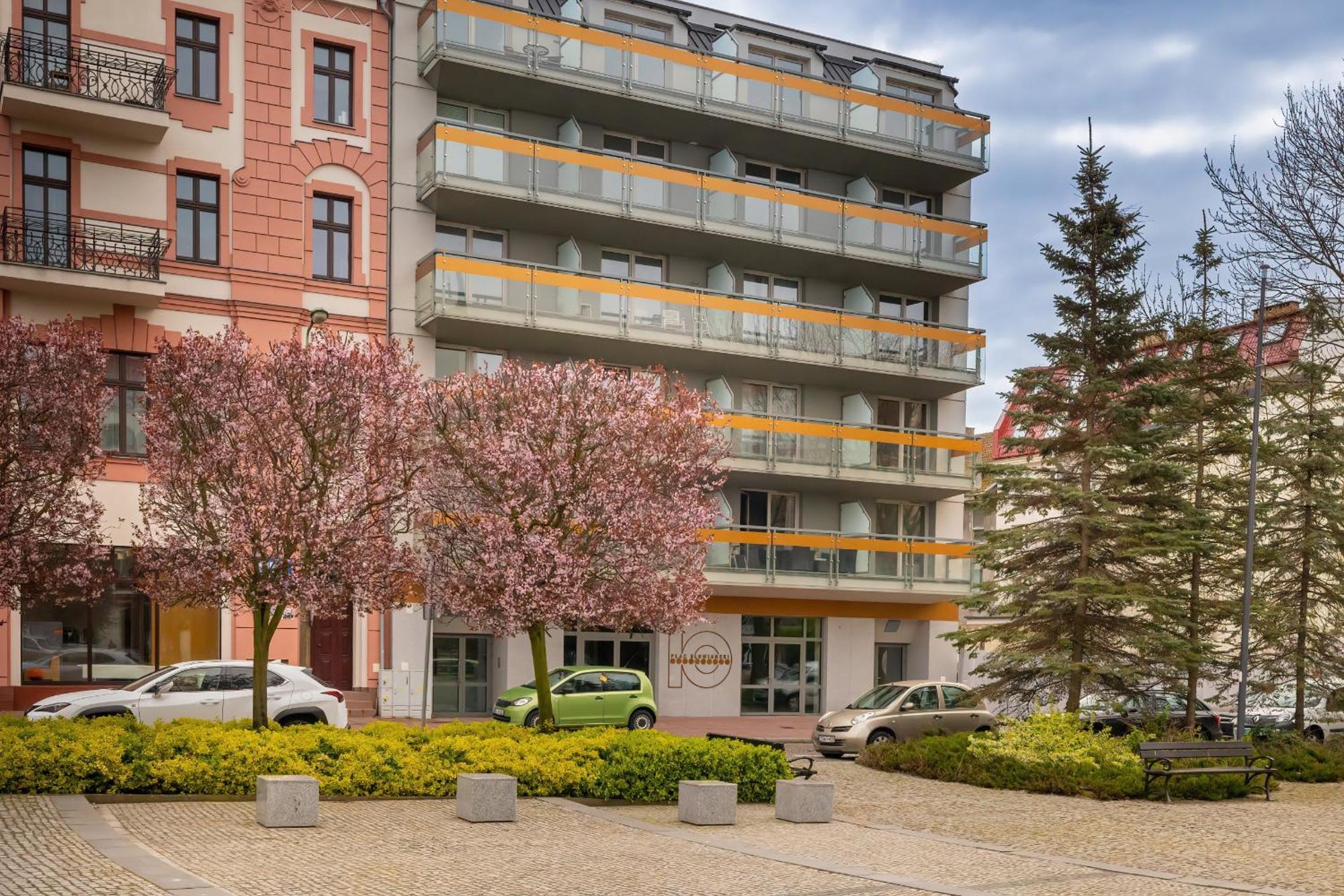 Plac Slowianski Apartments With Balcony Swinoujscie Center By Noclegi Renters Exteriör bild